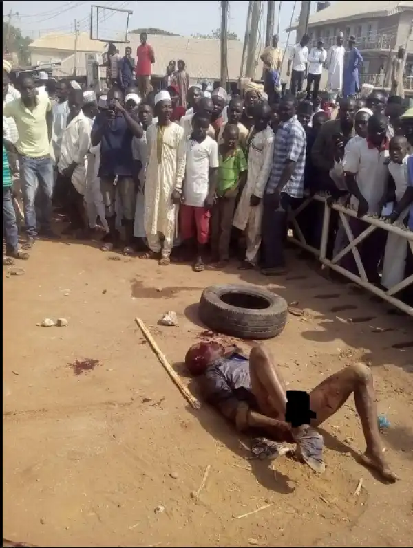 Angry Mob Descends On Robbers Who Attacked Man After Withdrawing N3M In Niger. Photos
